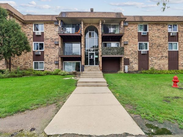 735 Hill Drive , Unit 112, Hoffman Estates, IL 60169