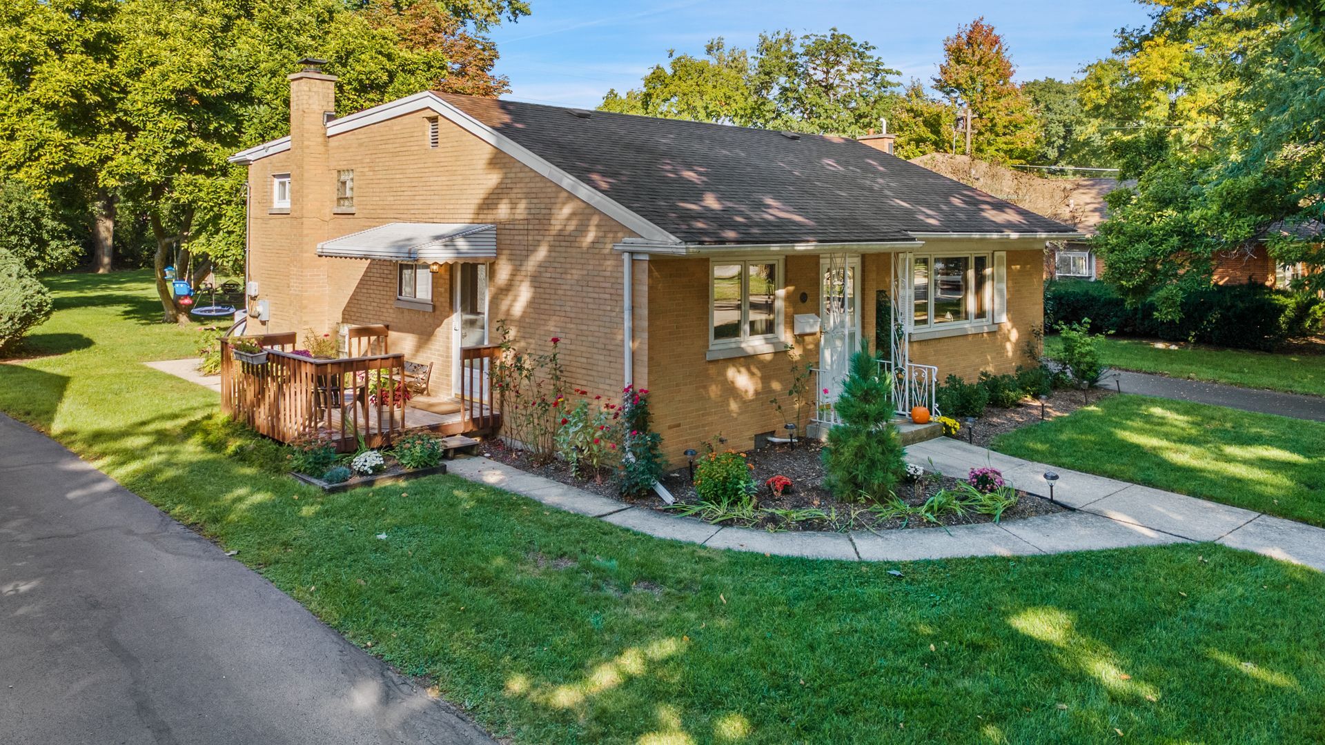 834 Beach Avenue, La Grange Park, IL 60526 Main Photo