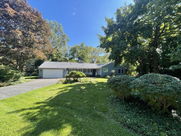 515 E Blodgett Avenue , Lake Bluff, IL 60044