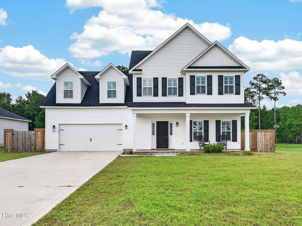604 Macy Place , Hubert, NC 28539