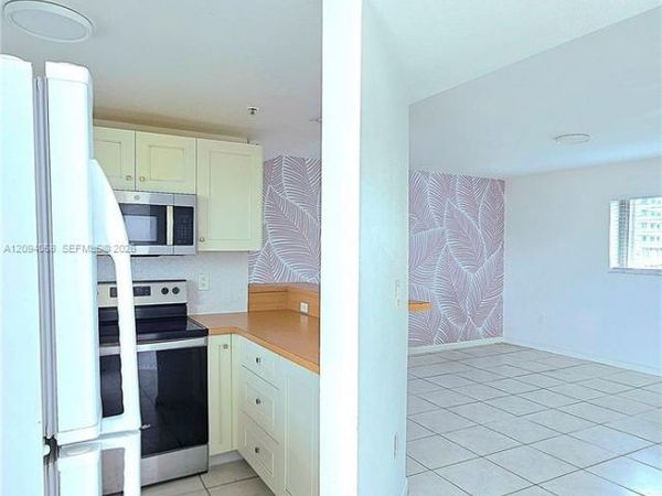 328 NW 12th Ave, Unit 11, Miami, FL 33128