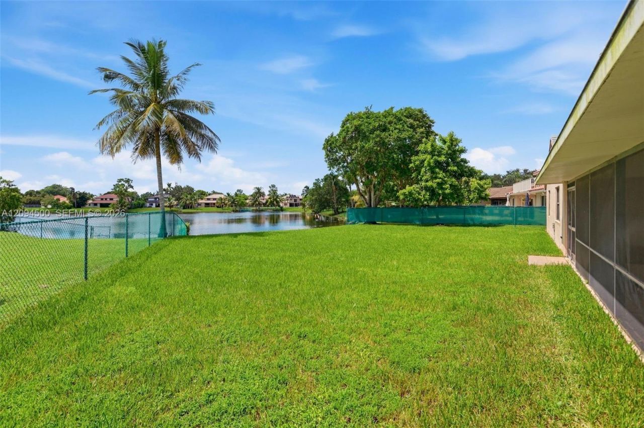 15600 Huntridge Rd , Davie, FL 33331 Photo