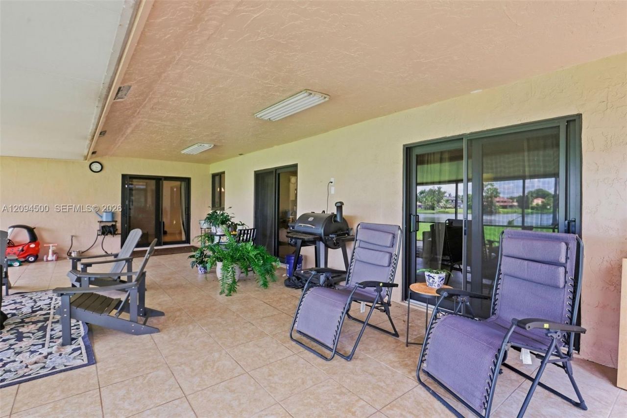 15600 Huntridge Rd , Davie, FL 33331 Photo