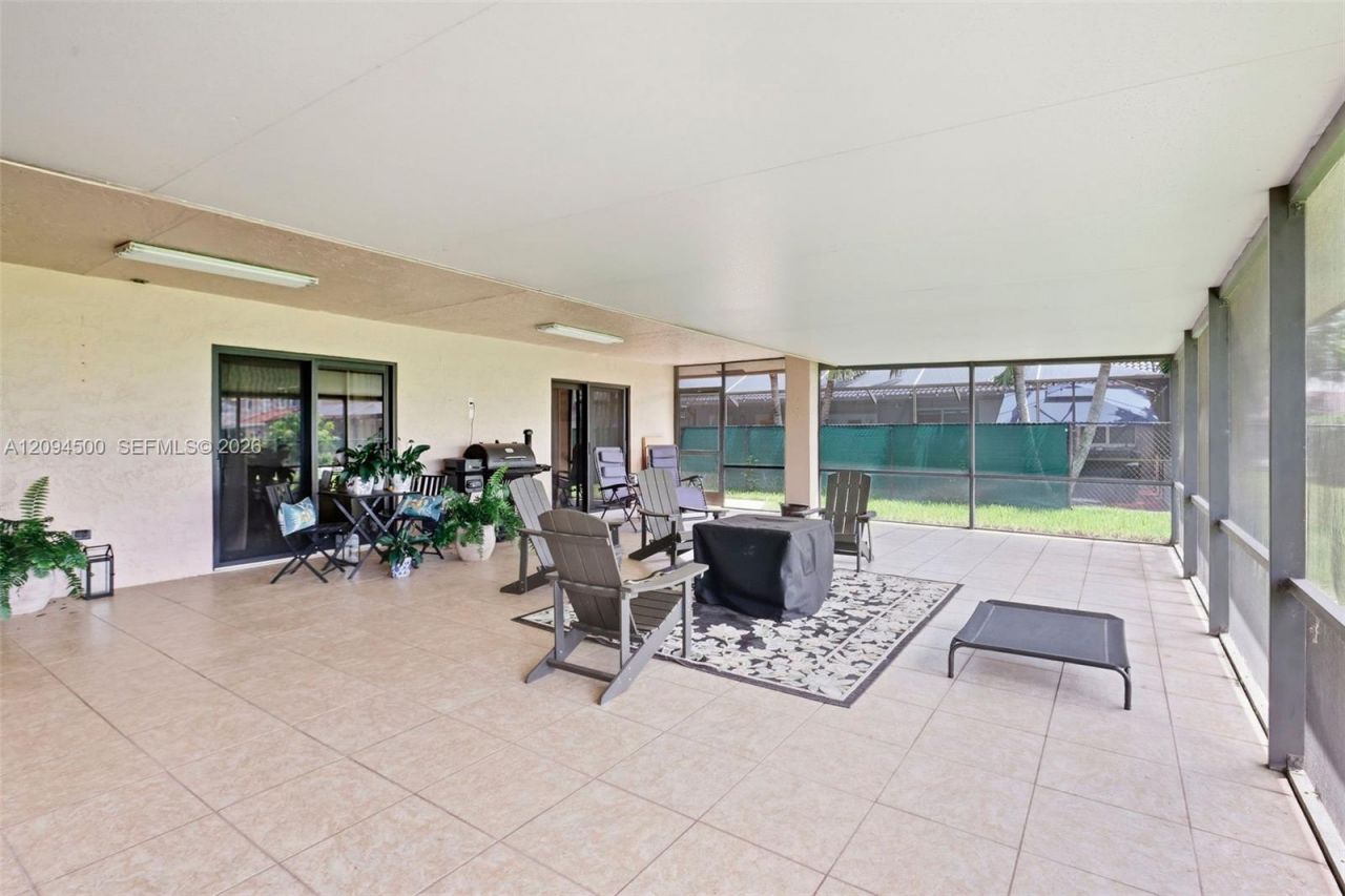 15600 Huntridge Rd , Davie, FL 33331 Photo