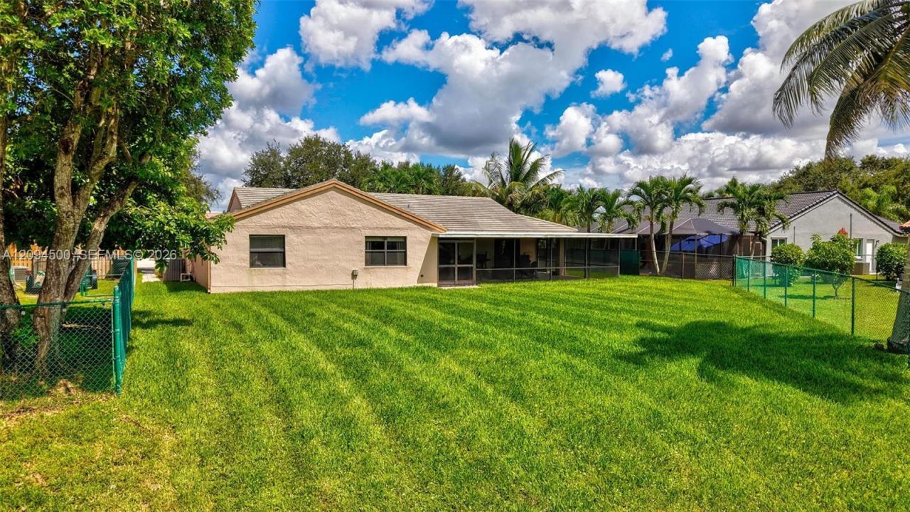 15600 Huntridge Rd , Davie, FL 33331 Photo