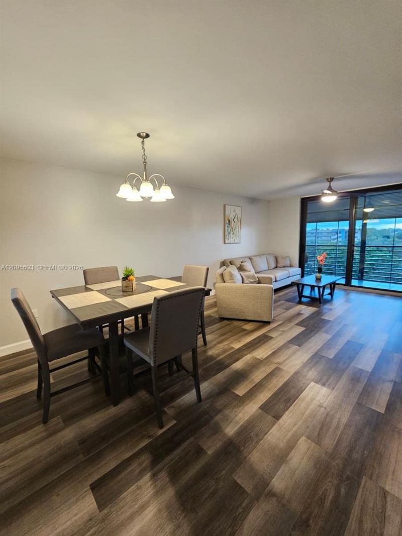1000 Colony Point Cir, Unit 522, Pembroke Pines, FL 33026 Photo