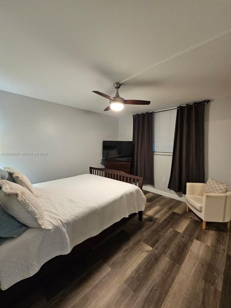 1000 Colony Point Cir, Unit 522, Pembroke Pines, FL 33026 Photo