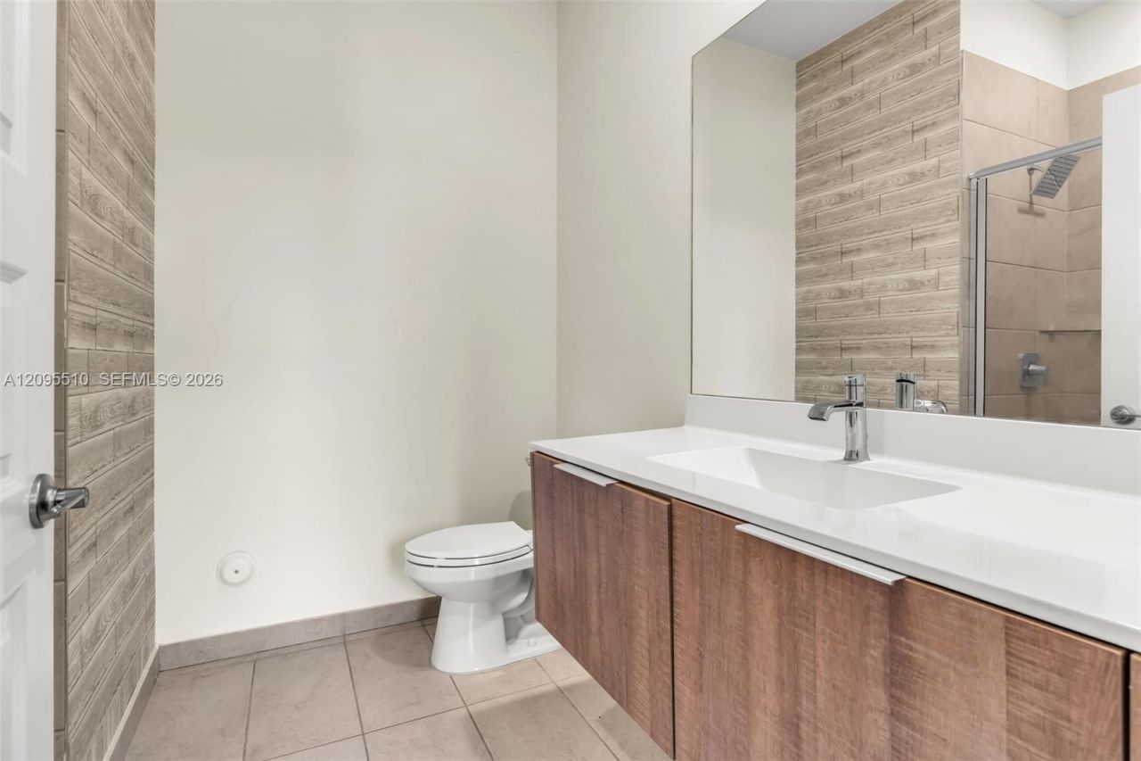 7815 NW 104th Ave , Unit 21, Doral, FL 33178 Photo