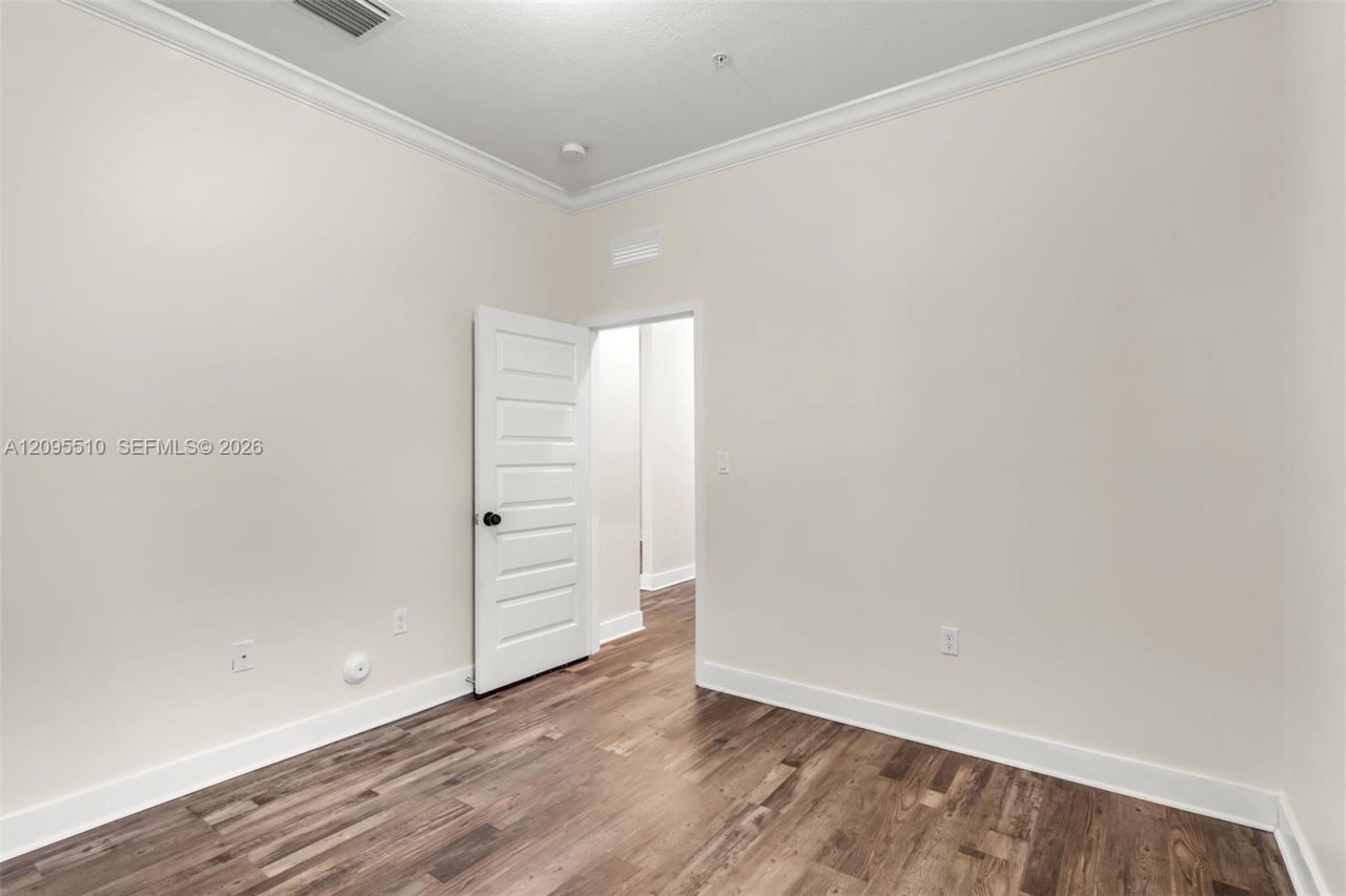 7815 NW 104th Ave , Unit 21, Doral, FL 33178 Photo