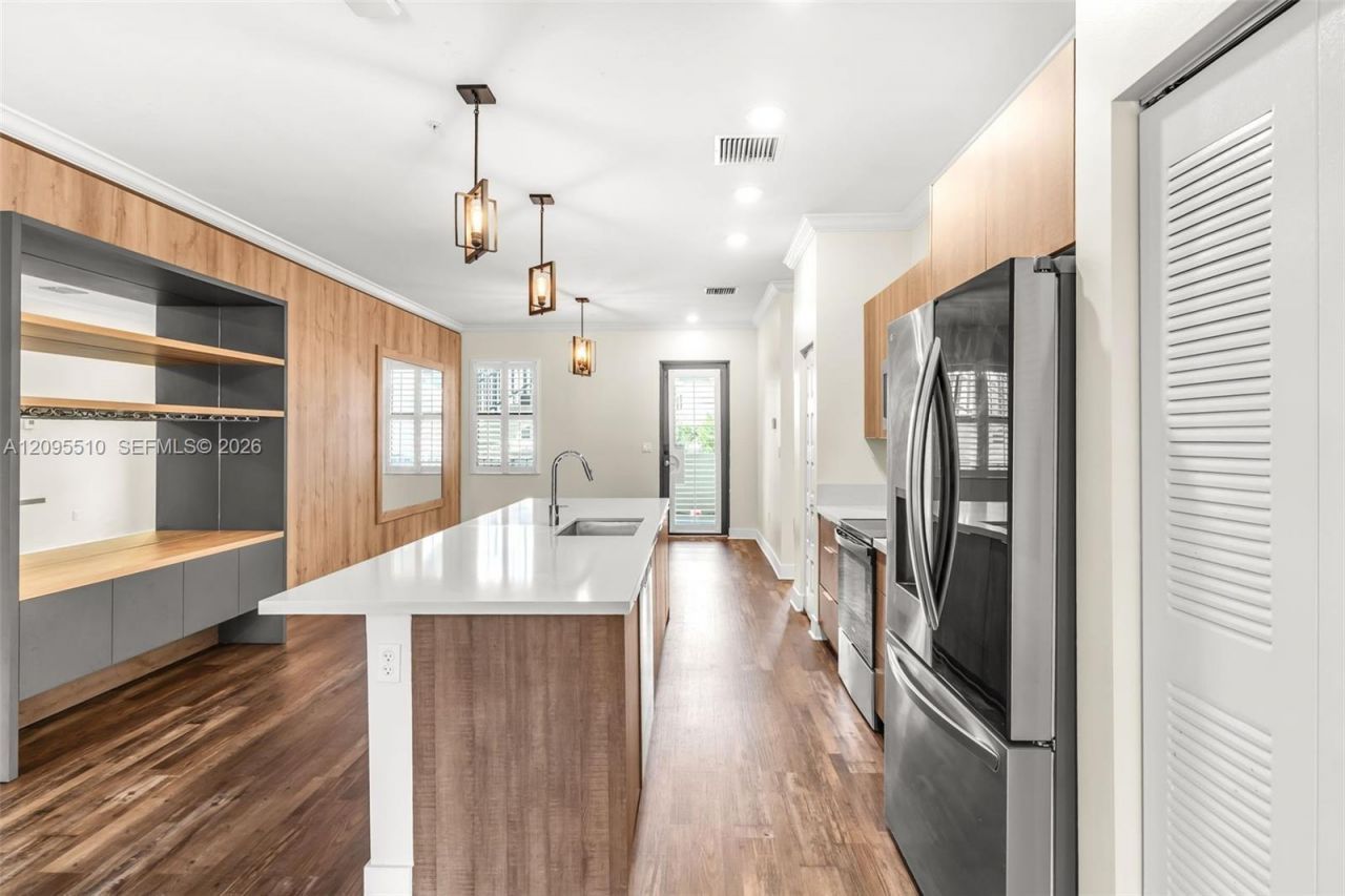 7815 NW 104th Ave , Unit 21, Doral, FL 33178 Photo