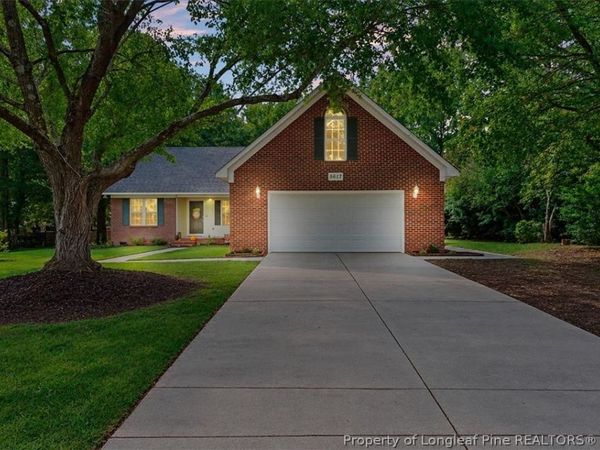 5617 Finish Line Drive, Hope Mills, NC 28348
