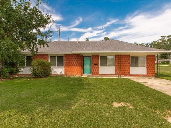 1306 W UNIVERSITY Avenue , Hammond, LA 70401