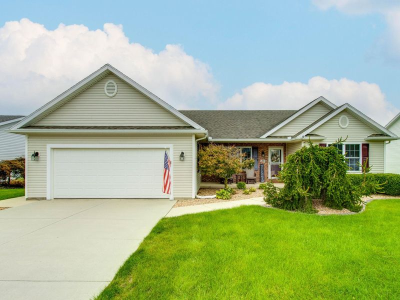 34 Kyle Drive, Wapakoneta, OH 45895 Photo 2