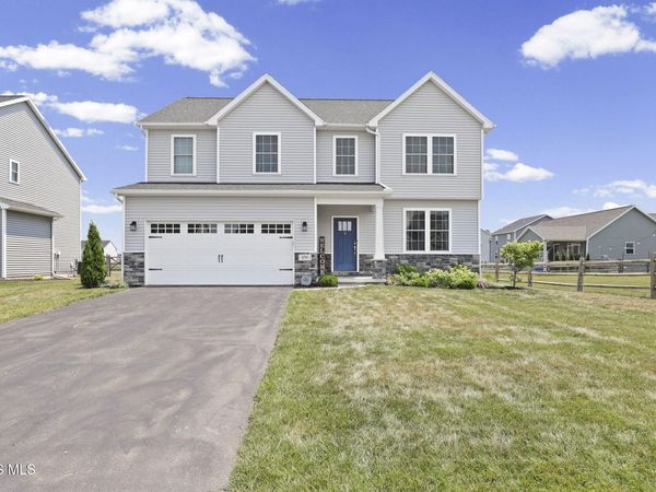 159 Valley Hall Drive , Perrysburg, OH 43551