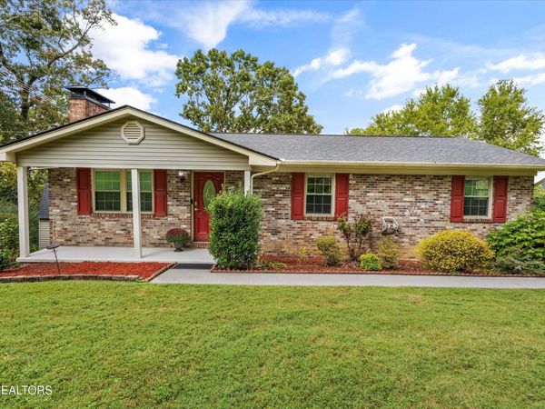 2651 Karenwood Drive, Maryville, TN 37804