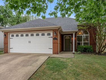 717 Rambling Creek Drive, Lexington, KY 40509