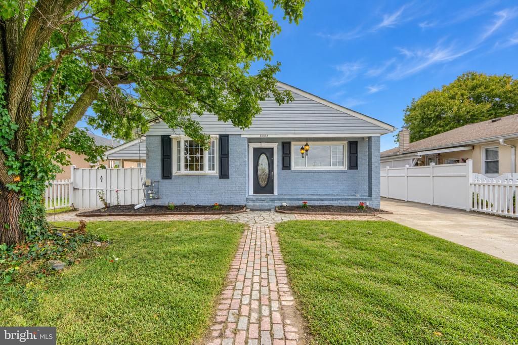 8304 ORCHARD DRIVE , DUNDALK, MD 21222