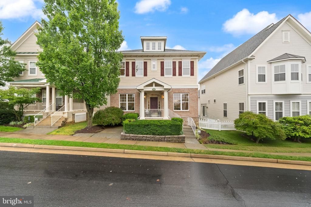 17439 Lethridge Circle, Round Hill, VA 20141 Main Photo