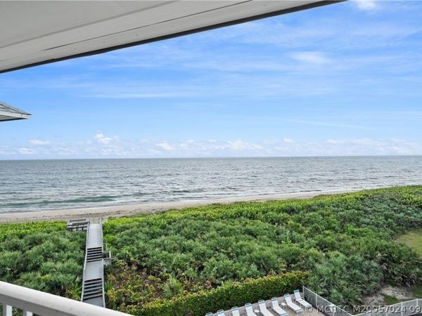 429 NE Tradewind Lane , Unit 403, Stuart, FL 34996