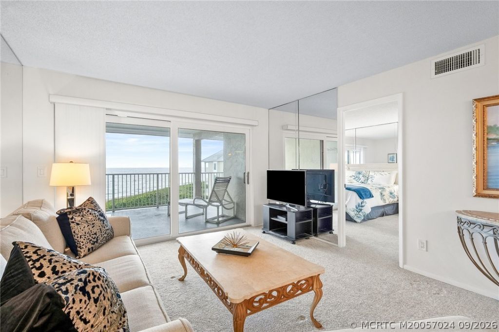 429 NE Tradewind Lane , Unit 403, Stuart, FL 34996 Photo
