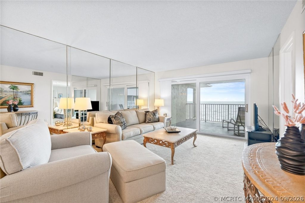 429 NE Tradewind Lane , Unit 403, Stuart, FL 34996 Photo