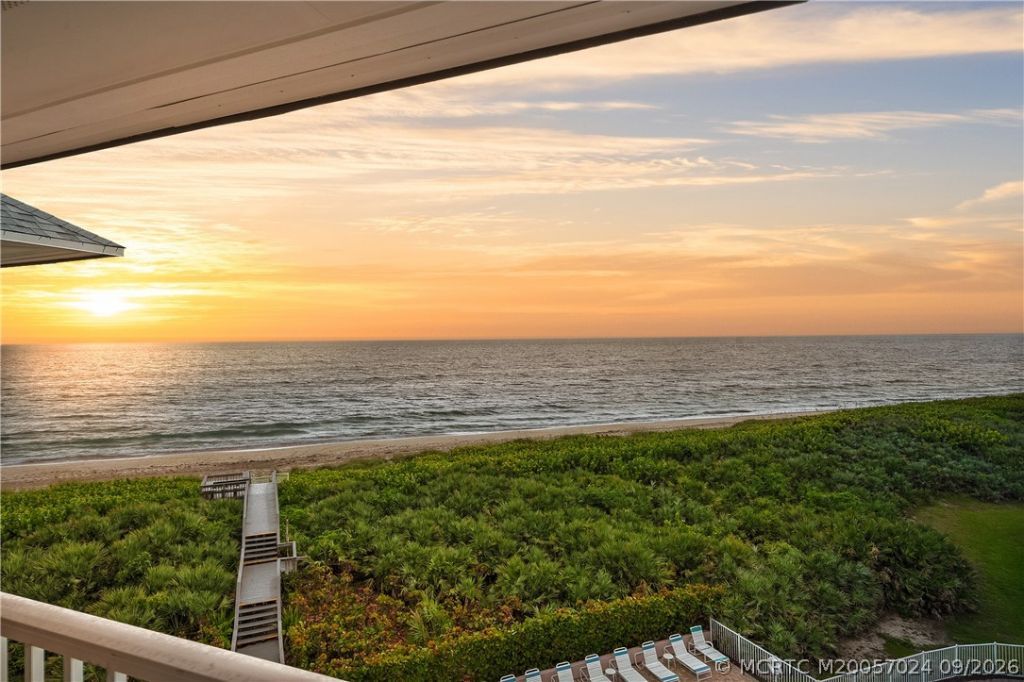 429 NE Tradewind Lane , Unit 403, Stuart, FL 34996 Photo