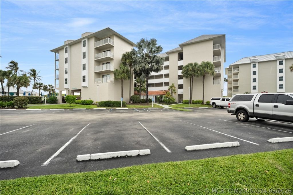 429 NE Tradewind Lane , Unit 403, Stuart, FL 34996 Photo