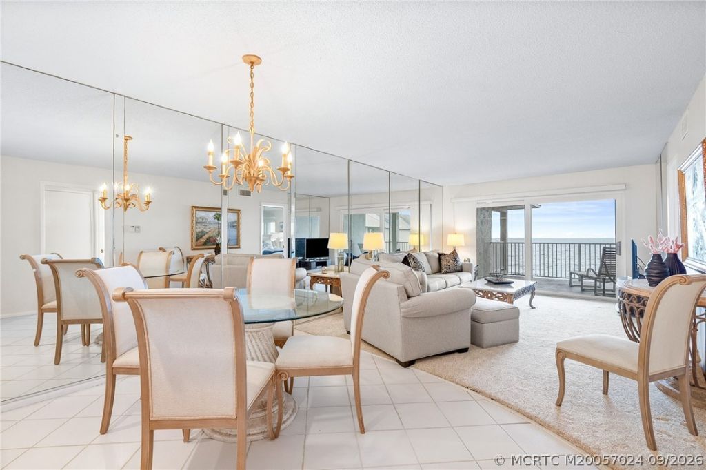 429 NE Tradewind Lane , Unit 403, Stuart, FL 34996 Photo