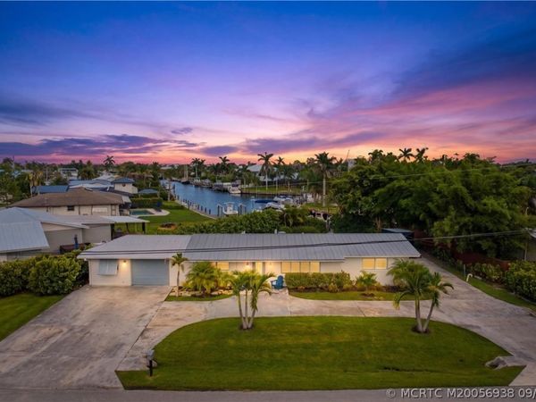 387 SW Riverway Boulevard , Palm City, FL 34990