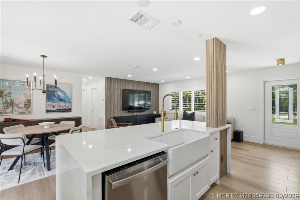 387 SW Riverway Boulevard , Palm City, FL 34990 Photo