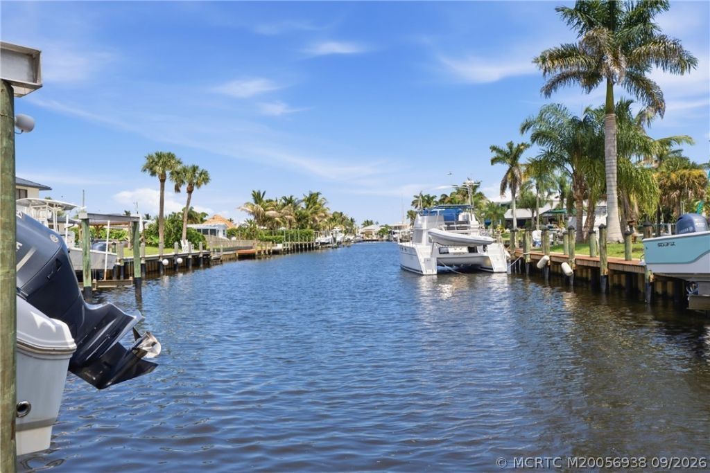 387 SW Riverway Boulevard , Palm City, FL 34990 Photo