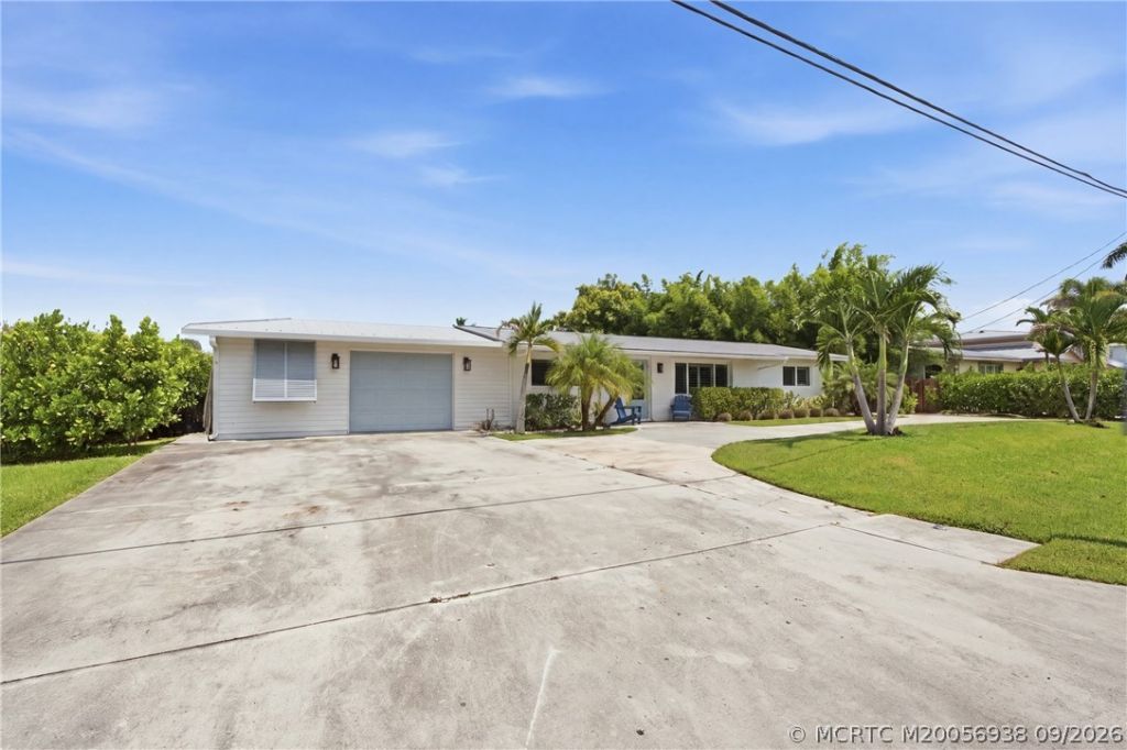 387 SW Riverway Boulevard , Palm City, FL 34990 Photo