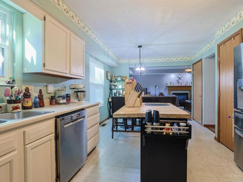2041 Apple Knoll Lane, Monroe, OH 45044 Photo 10