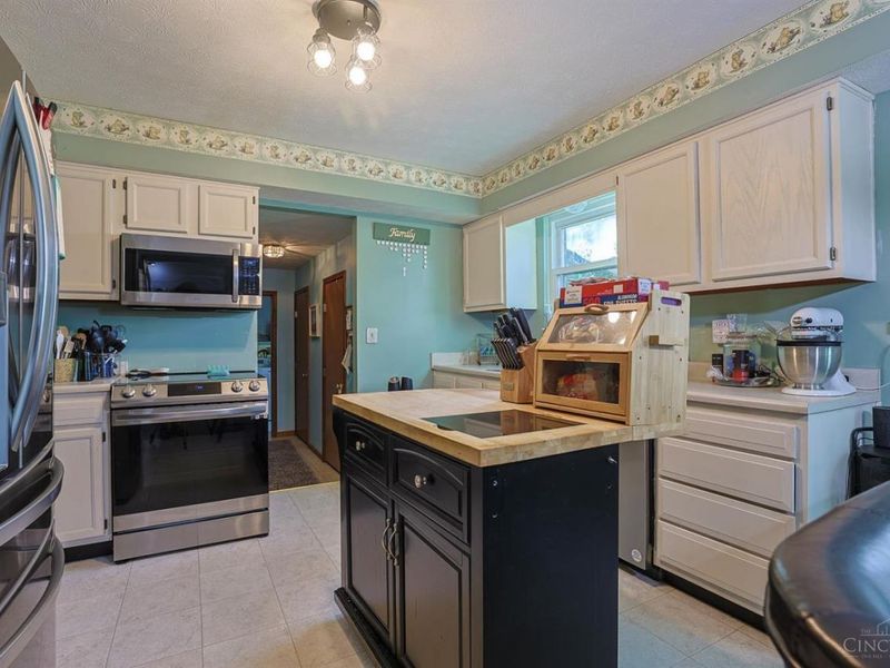 2041 Apple Knoll Lane, Monroe, OH 45044 Photo 8