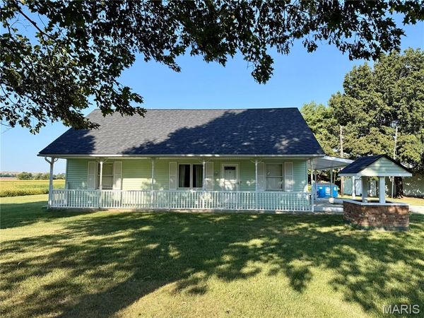 5059 Smith Drive , Edwardsville, IL 62025
