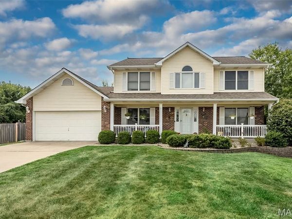 3 River Moss Court, St Peters, MO 63376