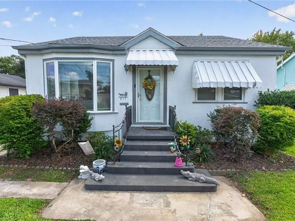 617 CENTRAL Avenue , Westwego, LA 70094