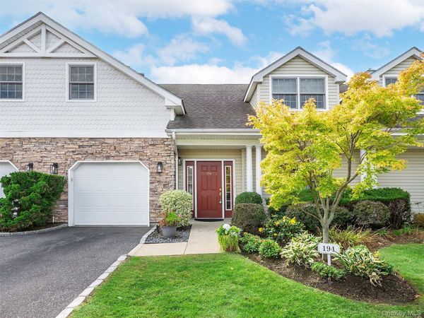 194 Pond View Drive , Unit 387, Port Washington, NY 11050