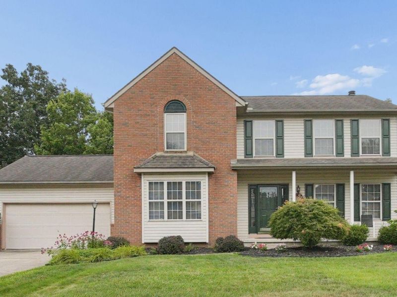 596 Ridenour Road , Columbus, OH 43230 Photo 2