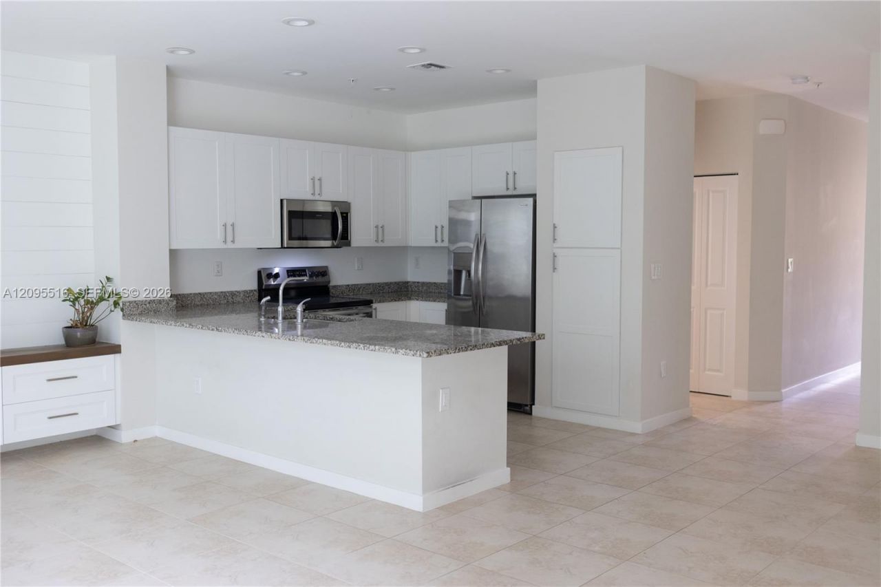 6264 SE Portofino Cir, Hobe Sound, FL 33455 Photo