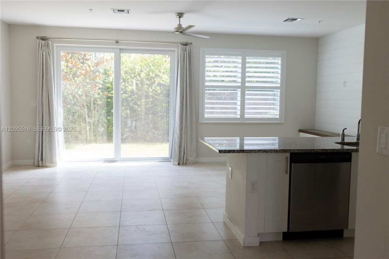 6264 SE Portofino Cir, Hobe Sound, FL 33455 Photo