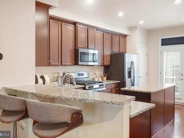 10521 RAWLINS LANE, UPPER MARLBORO, MD 20772