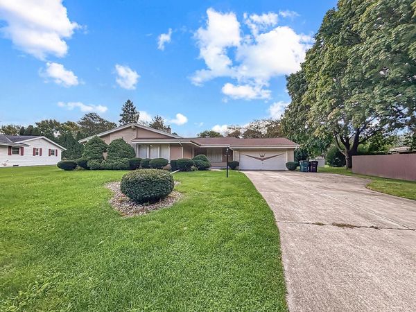 13795 W Graham STREET, New Berlin, WI 53151