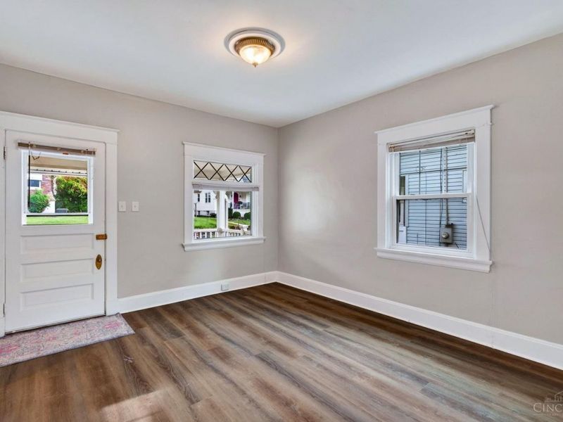 2731 Lawndale Avenue, Cincinnati, OH 45212 Photo 6