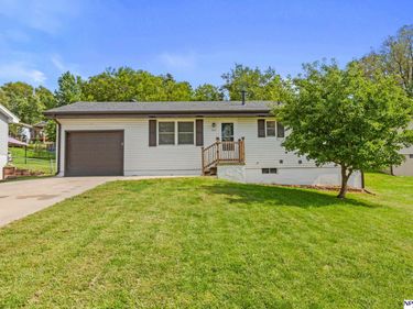 5111 N 93 Street, Omaha, NE 68134