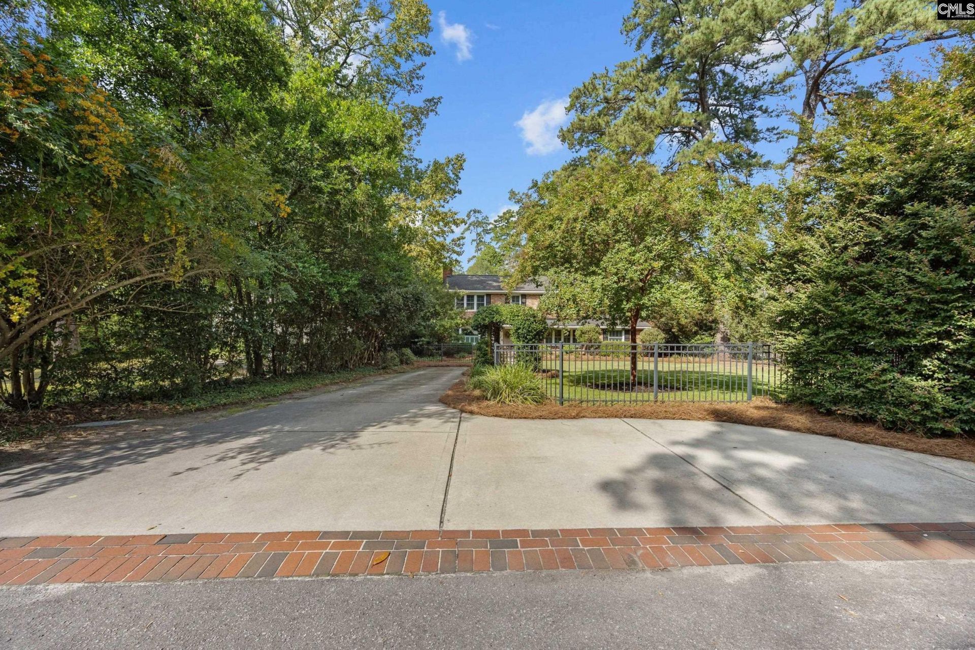 1543 Heatherwood Road Photo 4