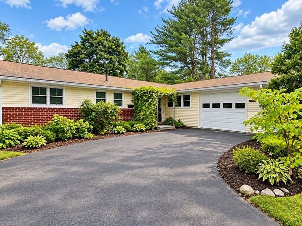 14 Cornell Rd, Framingham, MA 01701