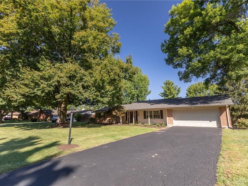887 New England Avenue, Centerville, OH 45429 Photo 3