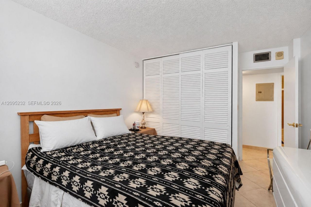 1913 S Ocean Dr, Unit 230, Hallandale Beach, FL 33009 Photo