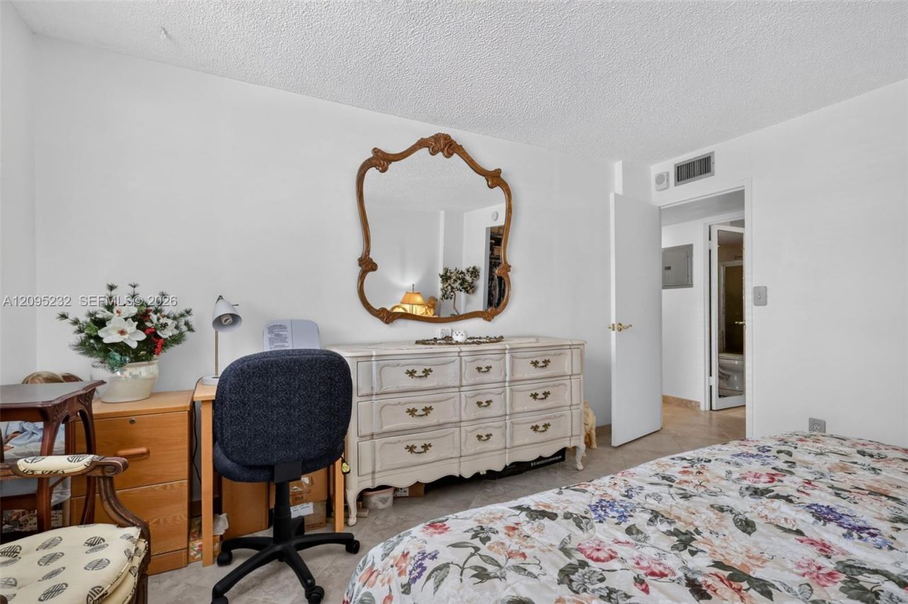 1913 S Ocean Dr, Unit 230, Hallandale Beach, FL 33009 Photo